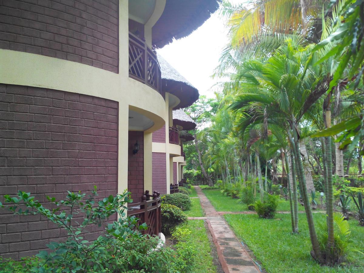 Sunrise Beach Resort Dar es Salaam Bagian luar foto