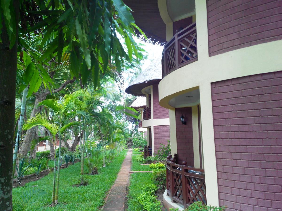 Sunrise Beach Resort Dar es Salaam Bagian luar foto