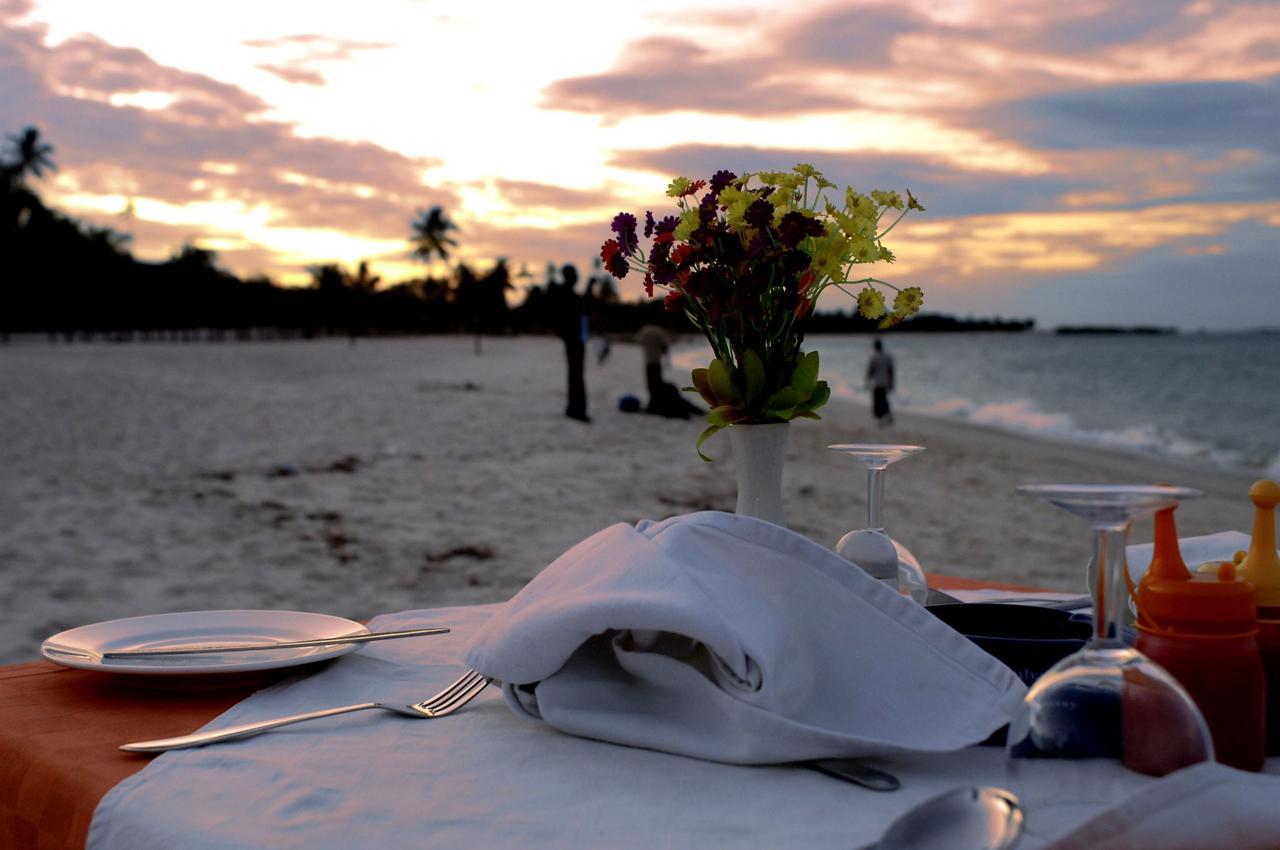 Sunrise Beach Resort Dar es Salaam Bagian luar foto