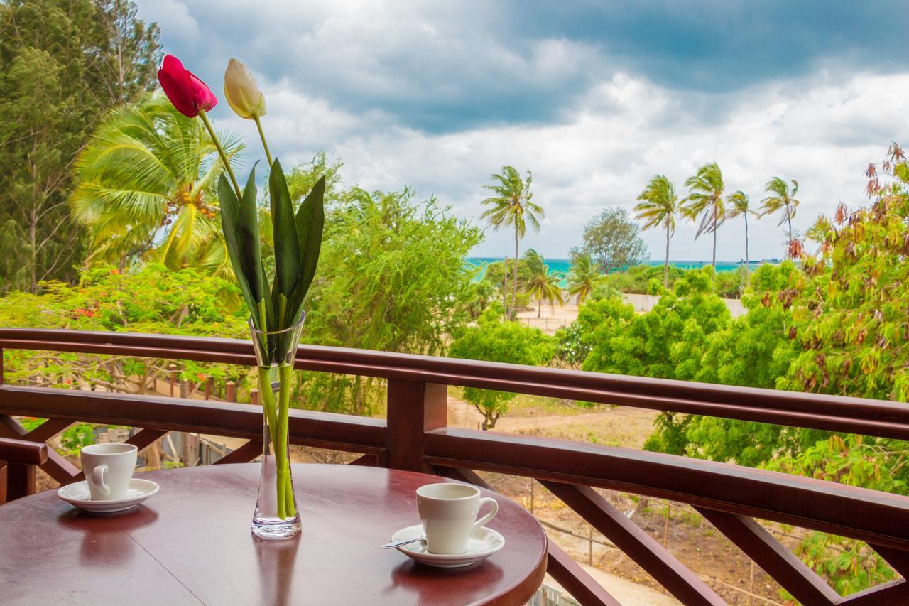 Sunrise Beach Resort Dar es Salaam Bagian luar foto