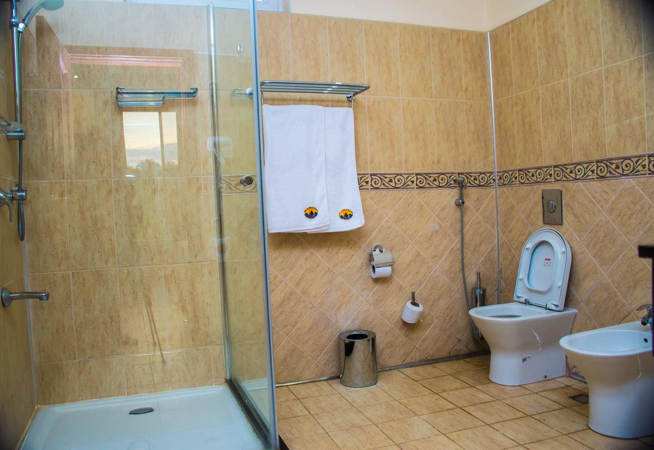 Sunrise Beach Resort Dar es Salaam Bagian luar foto