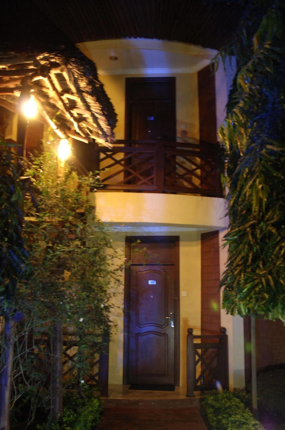 Sunrise Beach Resort Dar es Salaam Bagian luar foto