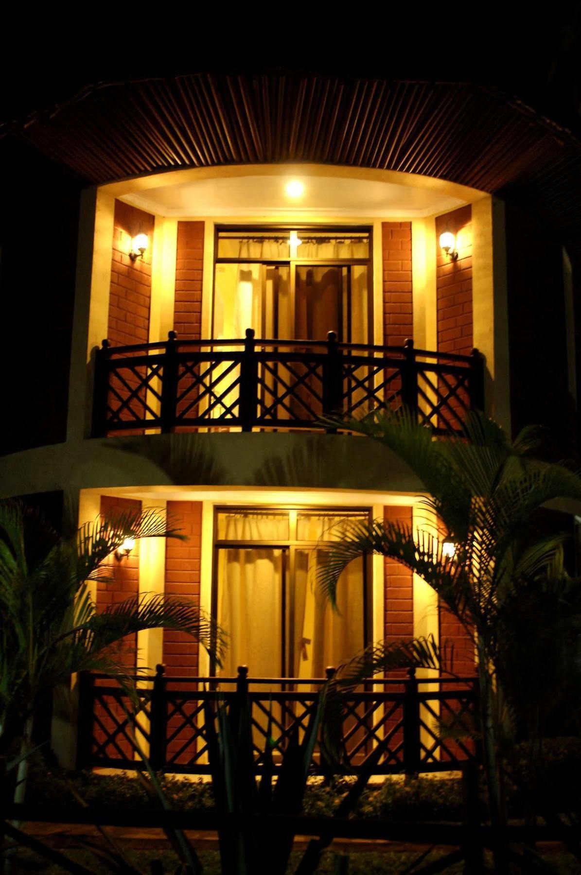 Sunrise Beach Resort Dar es Salaam Bagian luar foto