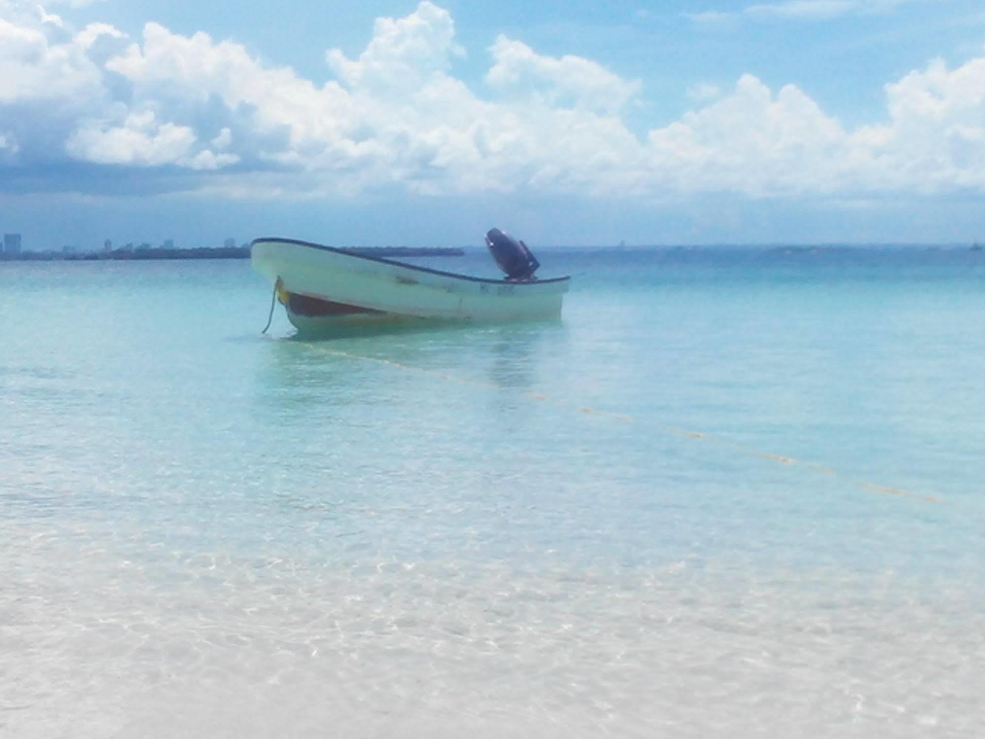 Sunrise Beach Resort Dar es Salaam Bagian luar foto