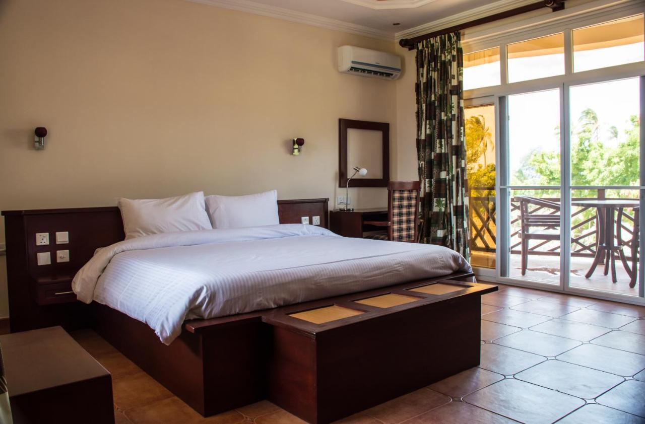 Sunrise Beach Resort Dar es Salaam Bagian luar foto